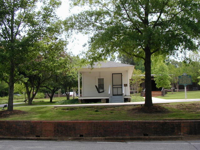 Elvis Birthplace