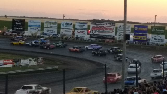 Dirt track race